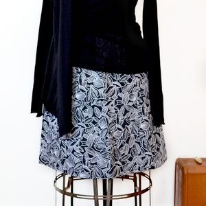 Wonderful Black Skirt w/white Stitched Design